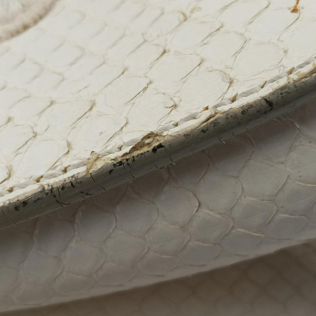 Pre-owned Dolce & Gabbana Sicily White Snakeskin x PVC  shoulderbag | stylenewstar