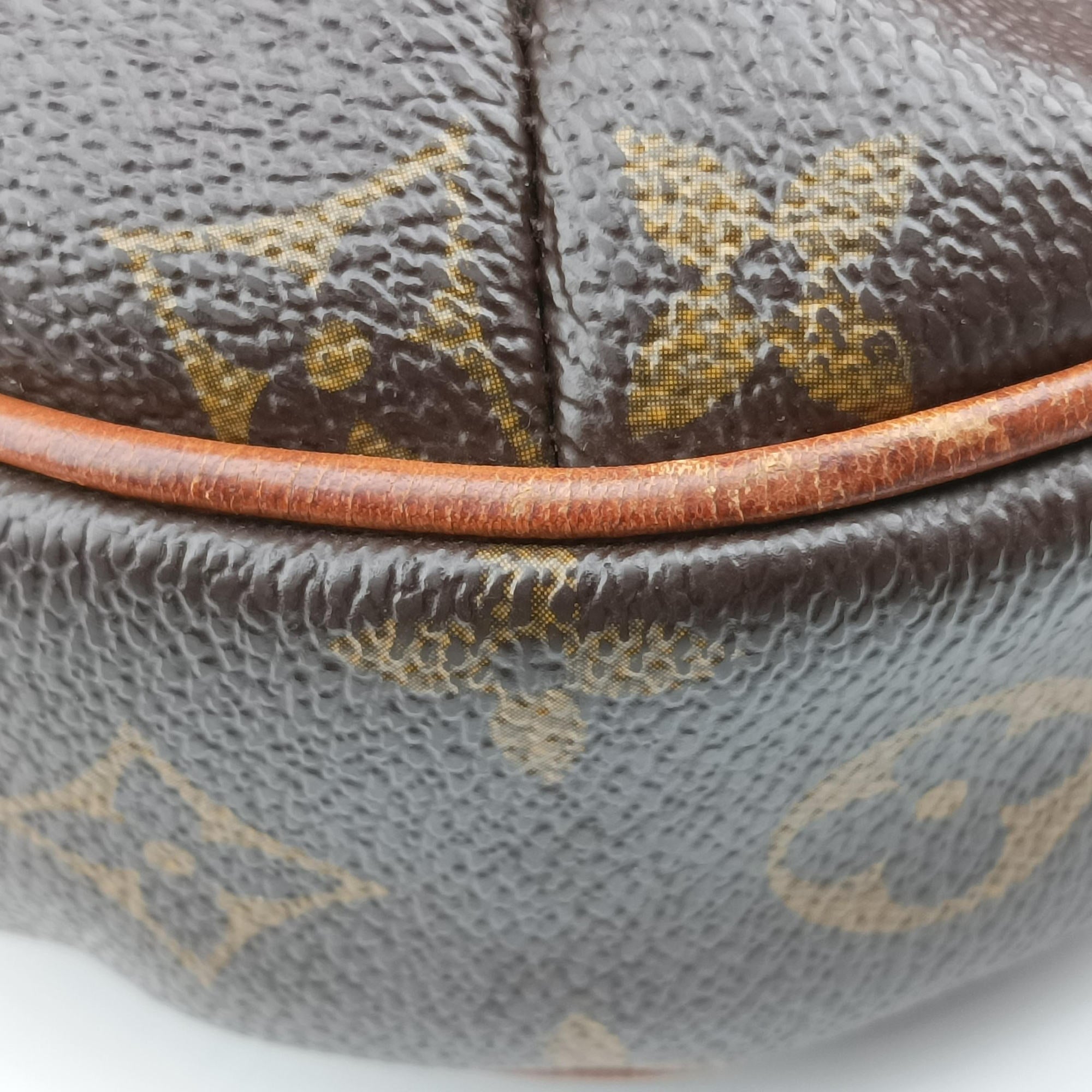 Pre-owned Louis Vuitton Odeon PM Brown Monogram Canvas M56390 shoulderbag | stylenewstar