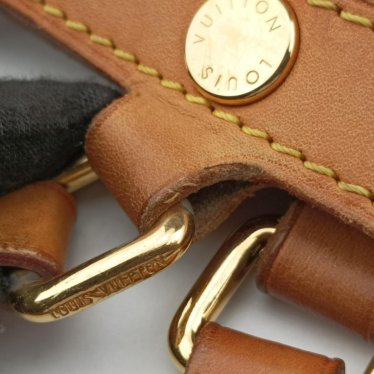 Pre-owned Louis Vuitton Brea MM ROUGE FAUVISTE Vernis M91690 shoulderbag | stylenewstar