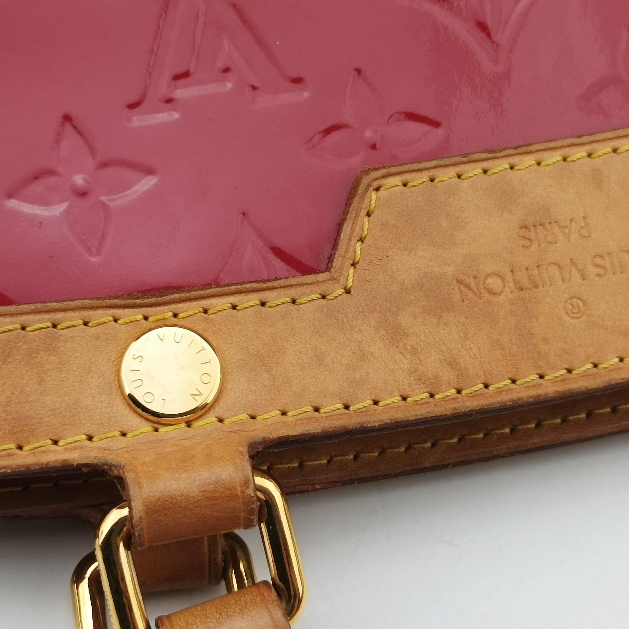 Pre-owned Louis Vuitton Brea MM ROSE INDIEN Vernis M91798 shoulderbag | stylenewstar