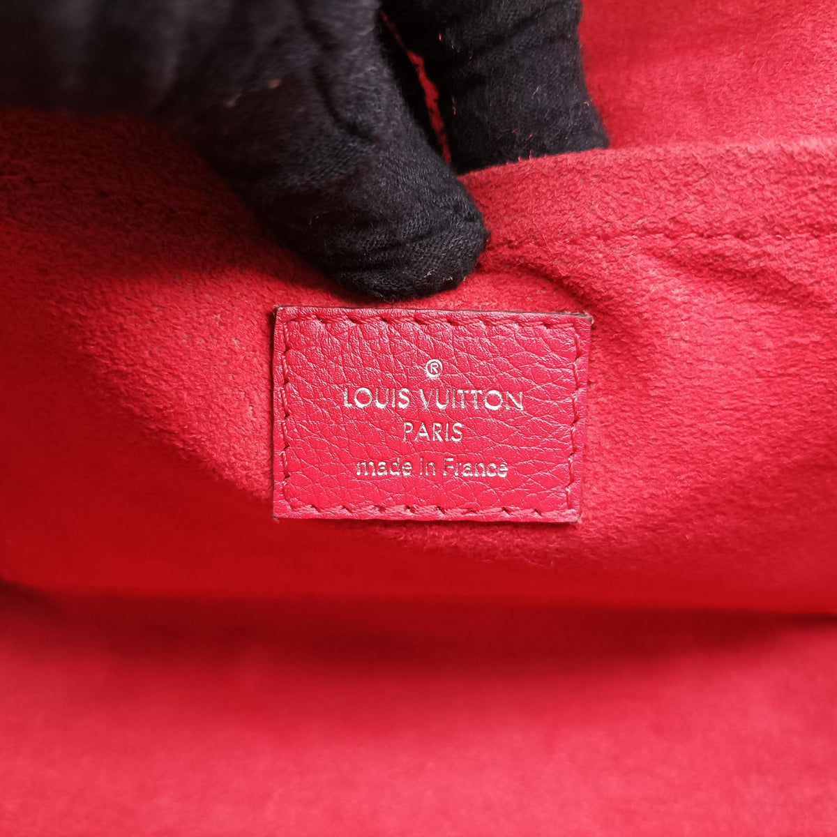 Pre-owned Louis Vuitton MyLockme BB Ruby Leather M51419 shoulderbag | stylenewstar