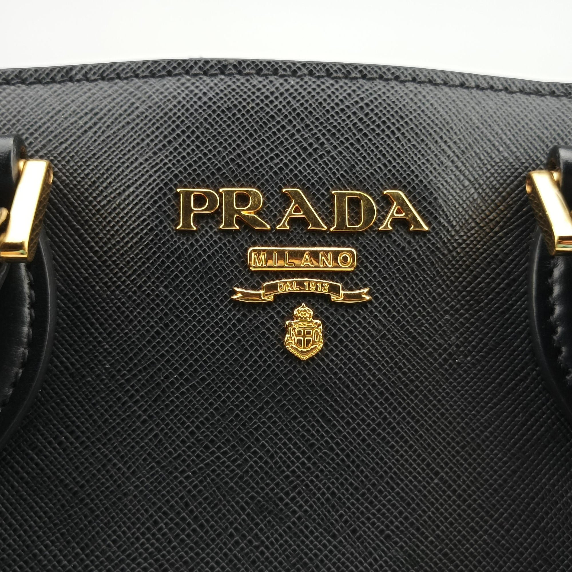 Pre-owned Prada Monochrome Black SAFFIANO Leather 1BA113 shoulderbag | stylenewstar