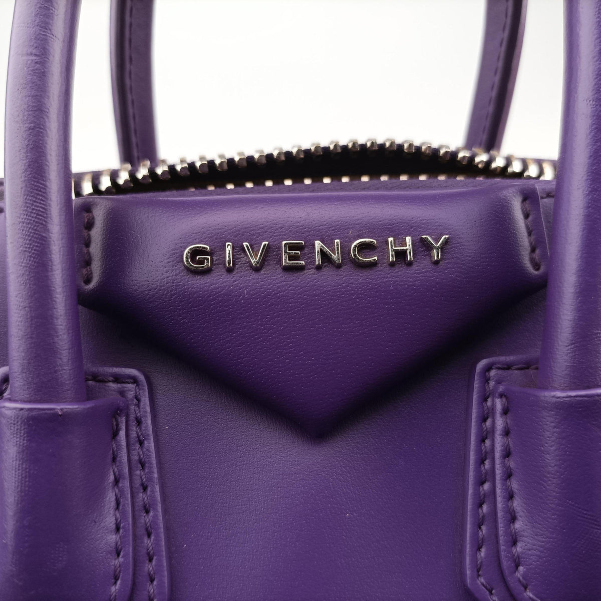 Pre-owned Givenchy Antigona Purple Leather  shoulderbag | stylenewstar