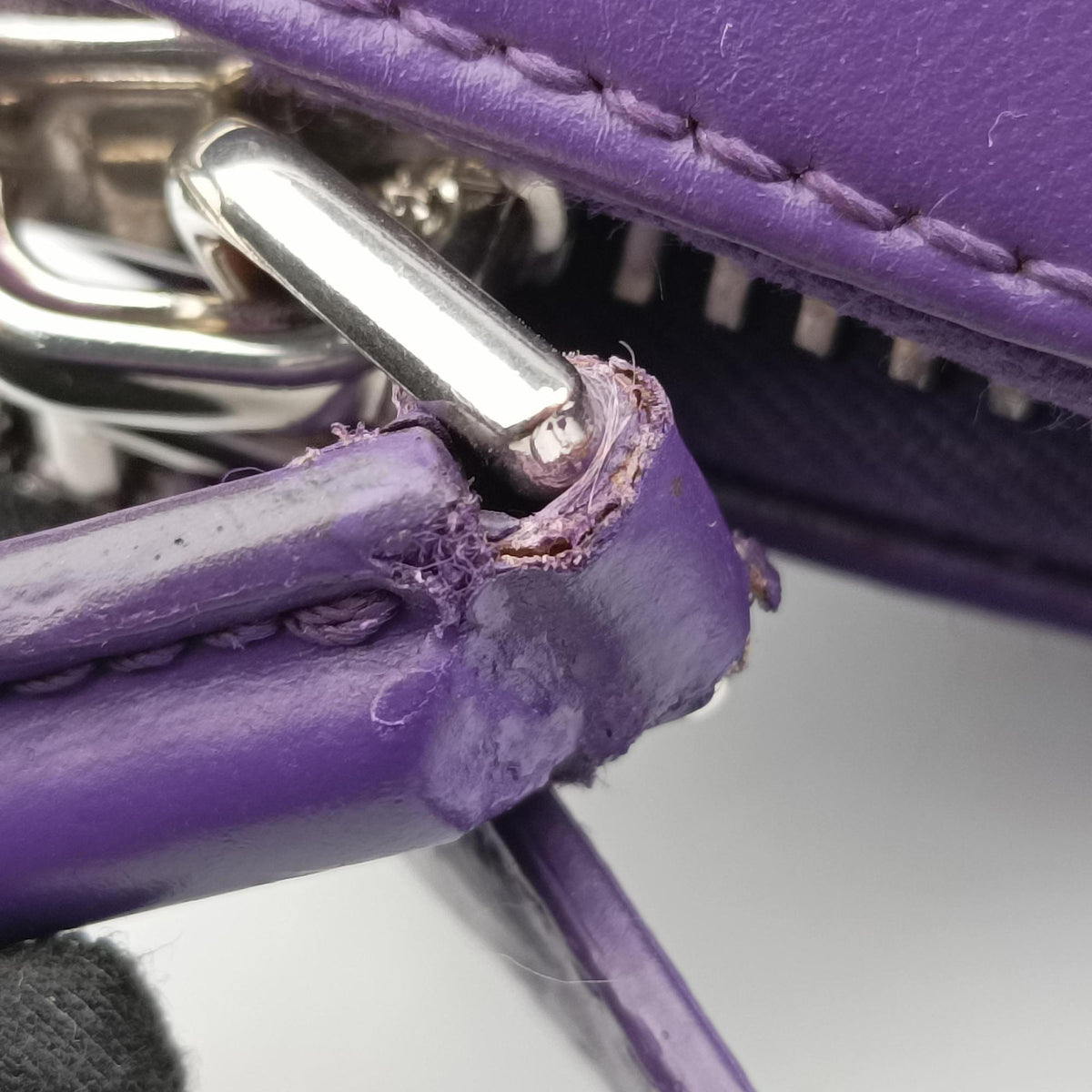 Pre-owned Givenchy Antigona Purple Leather  shoulderbag | stylenewstar