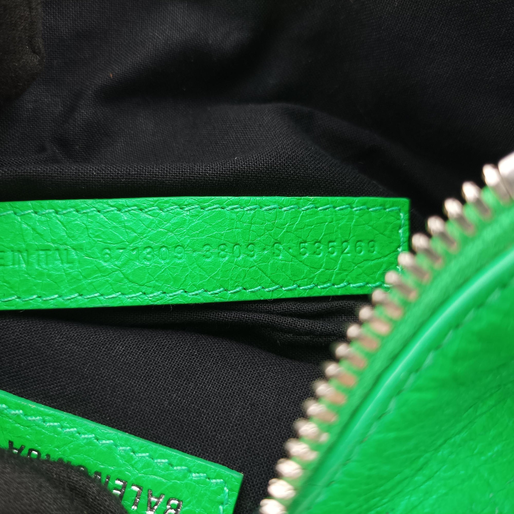 Pre-owned Balenciaga Le Cagole Green Leather  shoulderbag | stylenewstar