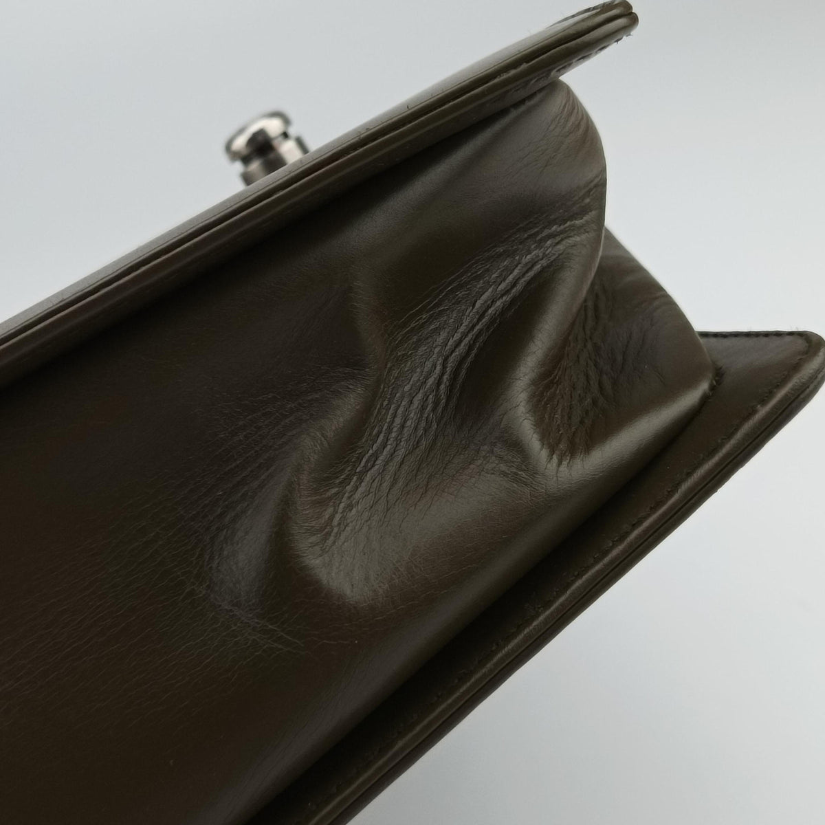 Pre-owned Chanel BOY CHANEL Brown Leather A66711 shoulderbag | stylenewstar