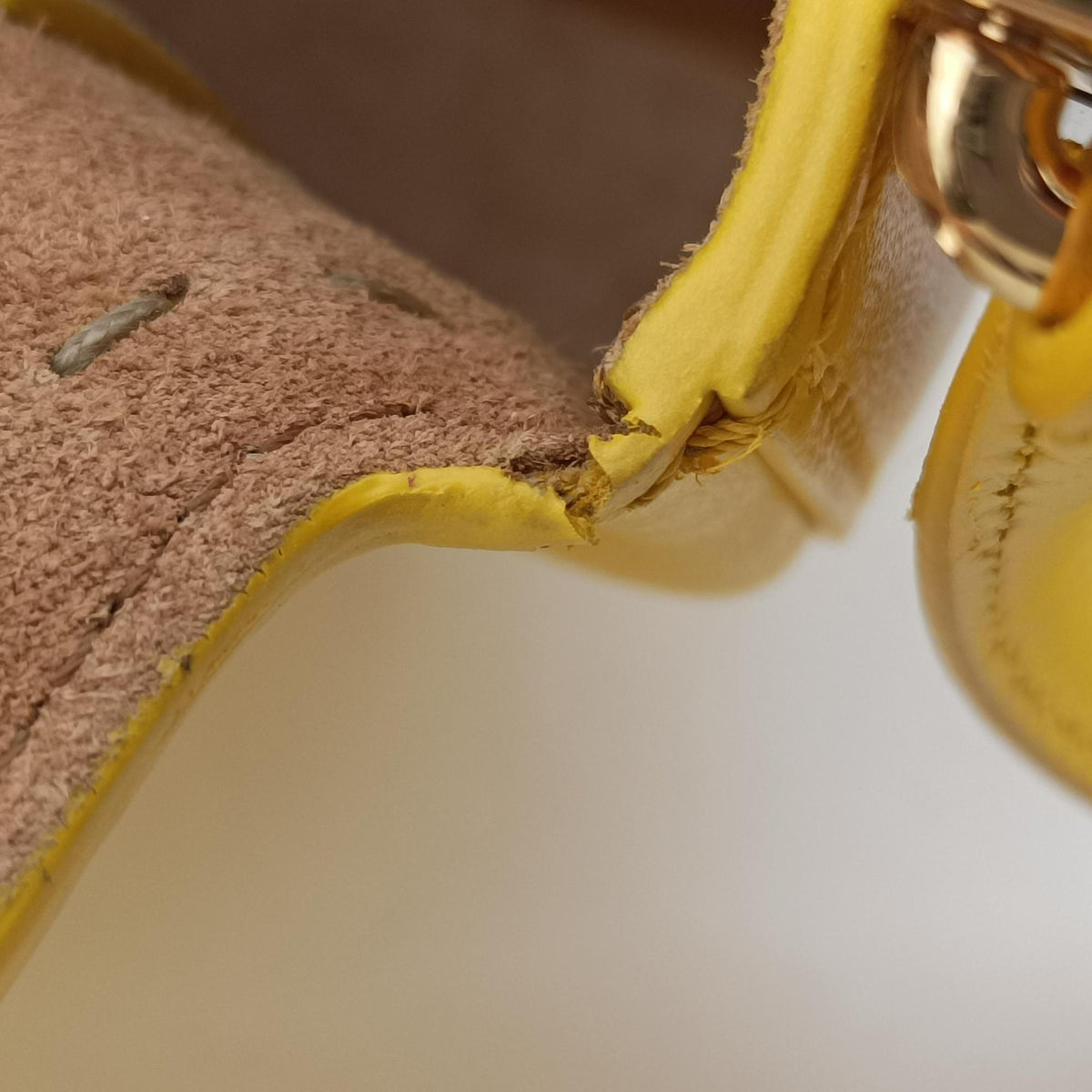 Secondhand Fendi Moonlight Yellow Leather 8BT346 shoulderbag | stylenewstar