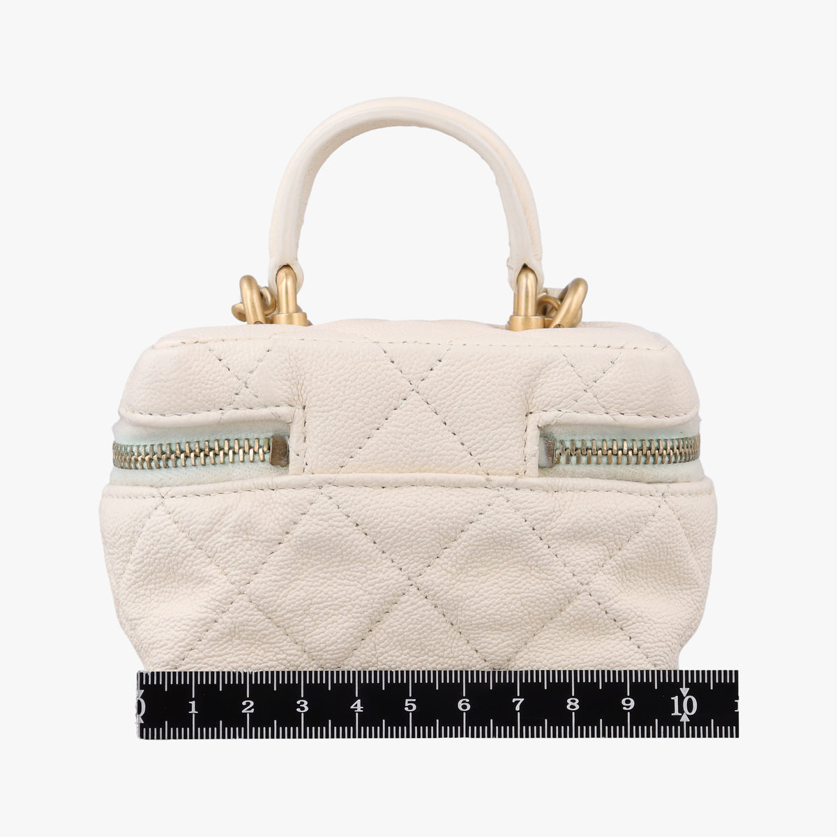 Vintage Chanel Micro Vanity Case White caviar skin AP2194 shoulderbag | stylenewstar