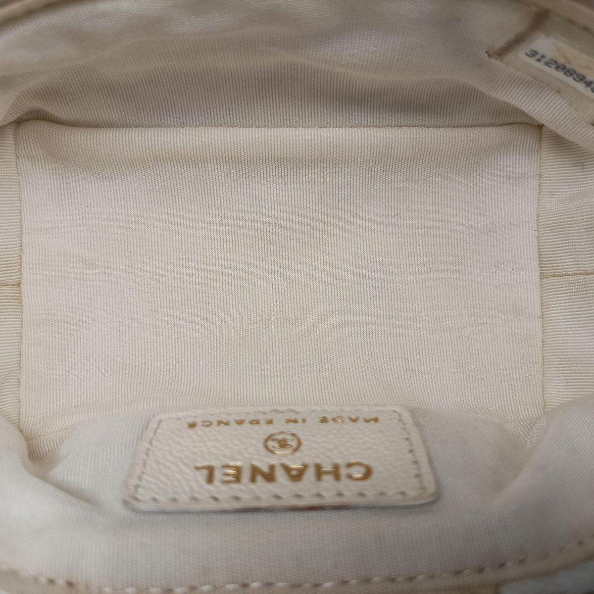 Vintage Chanel Micro Vanity Case White caviar skin AP2194 shoulderbag | stylenewstar