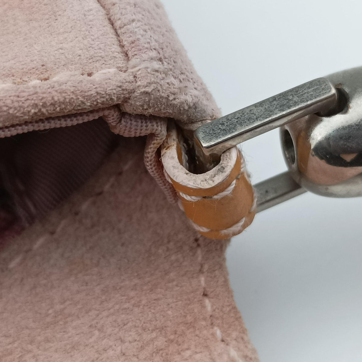 Secondhand Christian Dior Marispearl Pink Suede  shoulderbag | stylenewstar