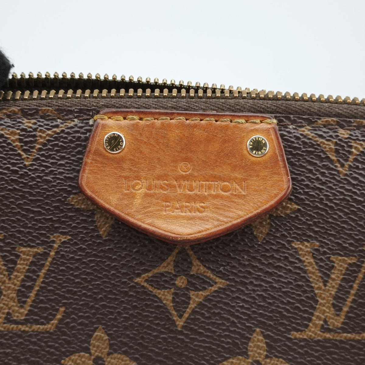 Secondhand Louis Vuitton TURENNE MM Brown Monogram Canvas M48814 shoulderbag | stylenewstar