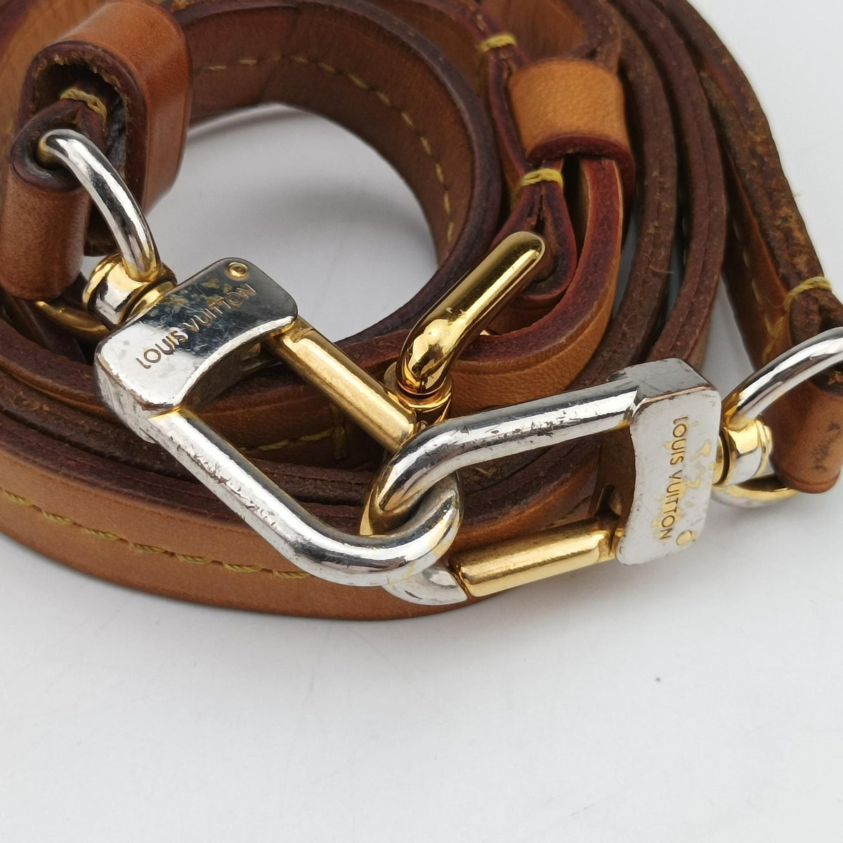 Secondhand Louis Vuitton TURENNE MM Brown Monogram Canvas M48814 shoulderbag | stylenewstar