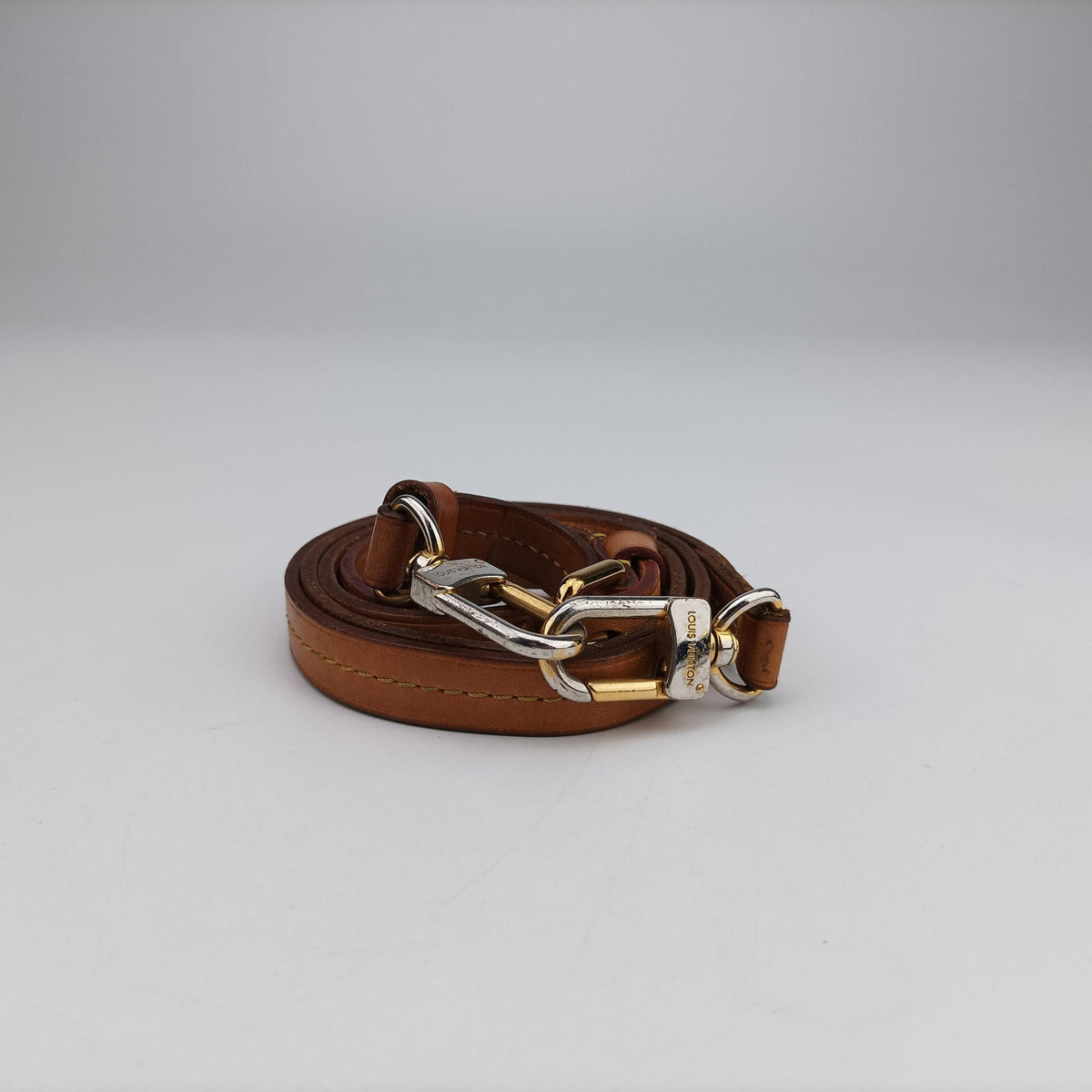 Secondhand Louis Vuitton TURENNE MM Brown Monogram Canvas M48814 shoulderbag | stylenewstar