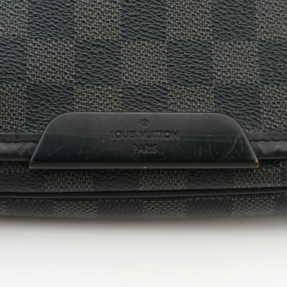 Vintage Louis Vuitton DANIEL GM Noir Damier GRAPHITE N58033 crossbodybag | stylenewstar