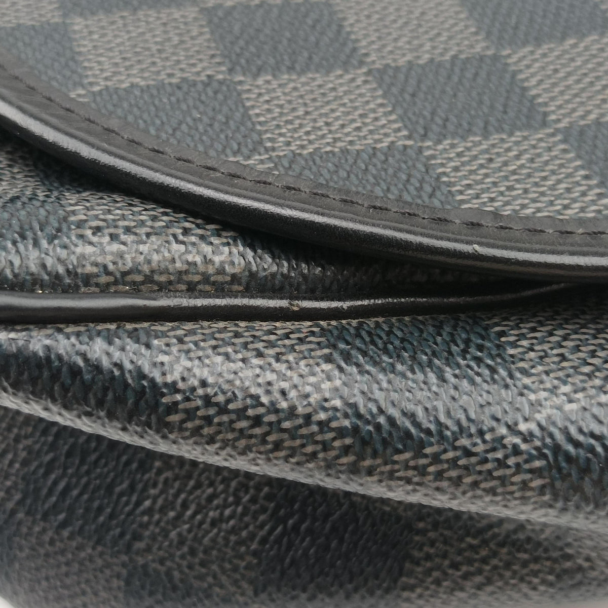 Vintage Louis Vuitton DANIEL GM Noir Damier GRAPHITE N58033 crossbodybag | stylenewstar