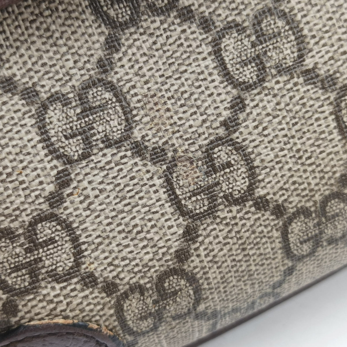 Pre-owned Gucci NEO VINTAGE GG Supreme Beige x Brown PVC coated canvas 493930 bum bag/waist bag | stylenewstar