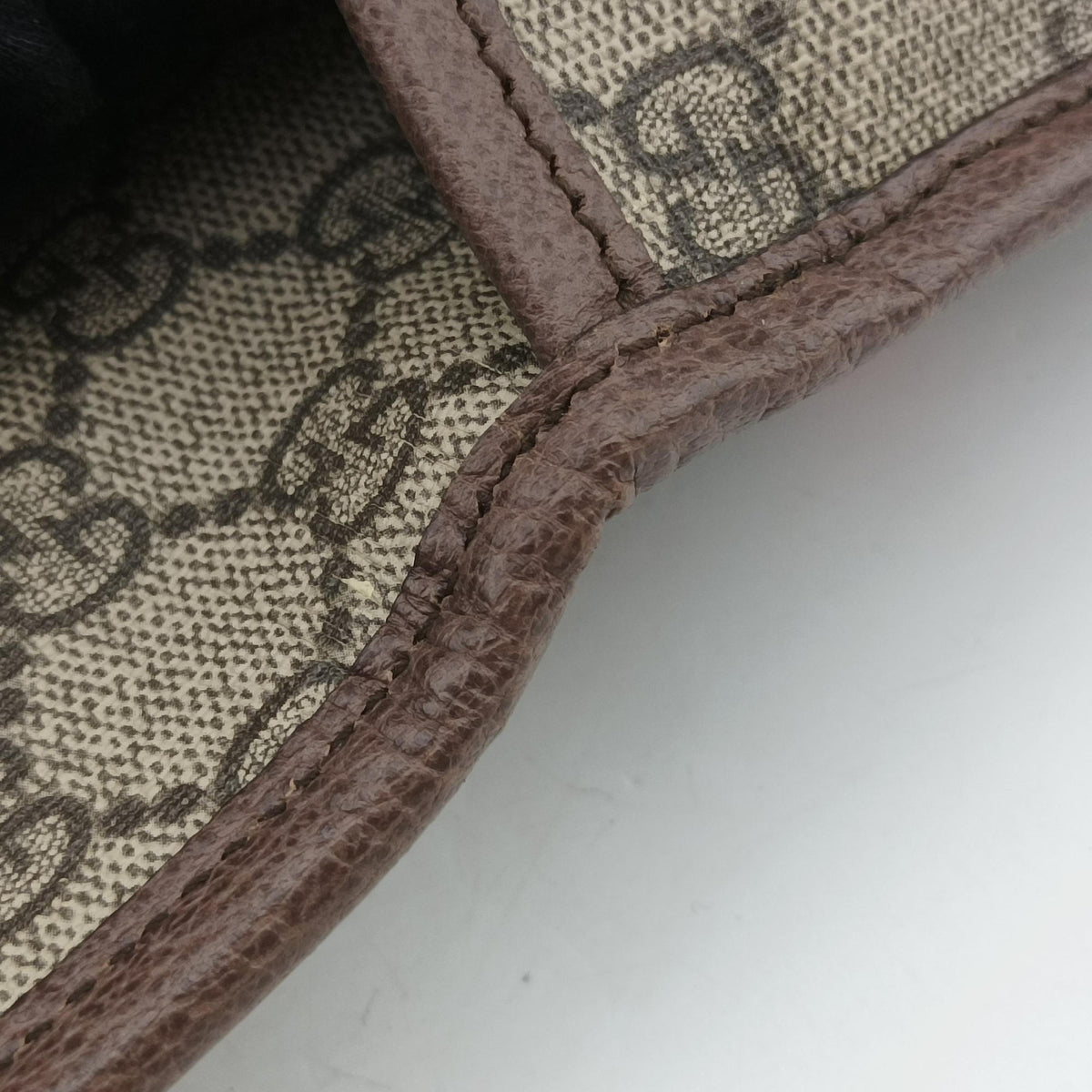 Vintage Gucci NEO VINTAGE GG Supreme beige×Brown PVC coated canvas×Leather 493930 bum bag/waist bag | stylenewstar