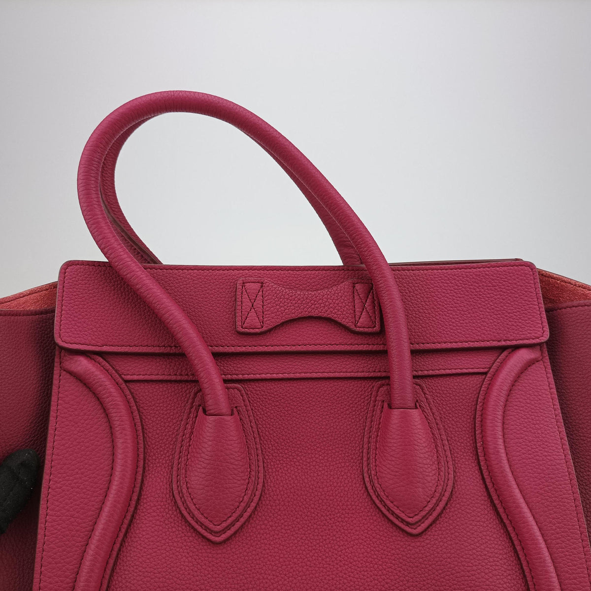 Secondhand Celine Luggage Micro shopper raspberry Leather  handbag | stylenewstar