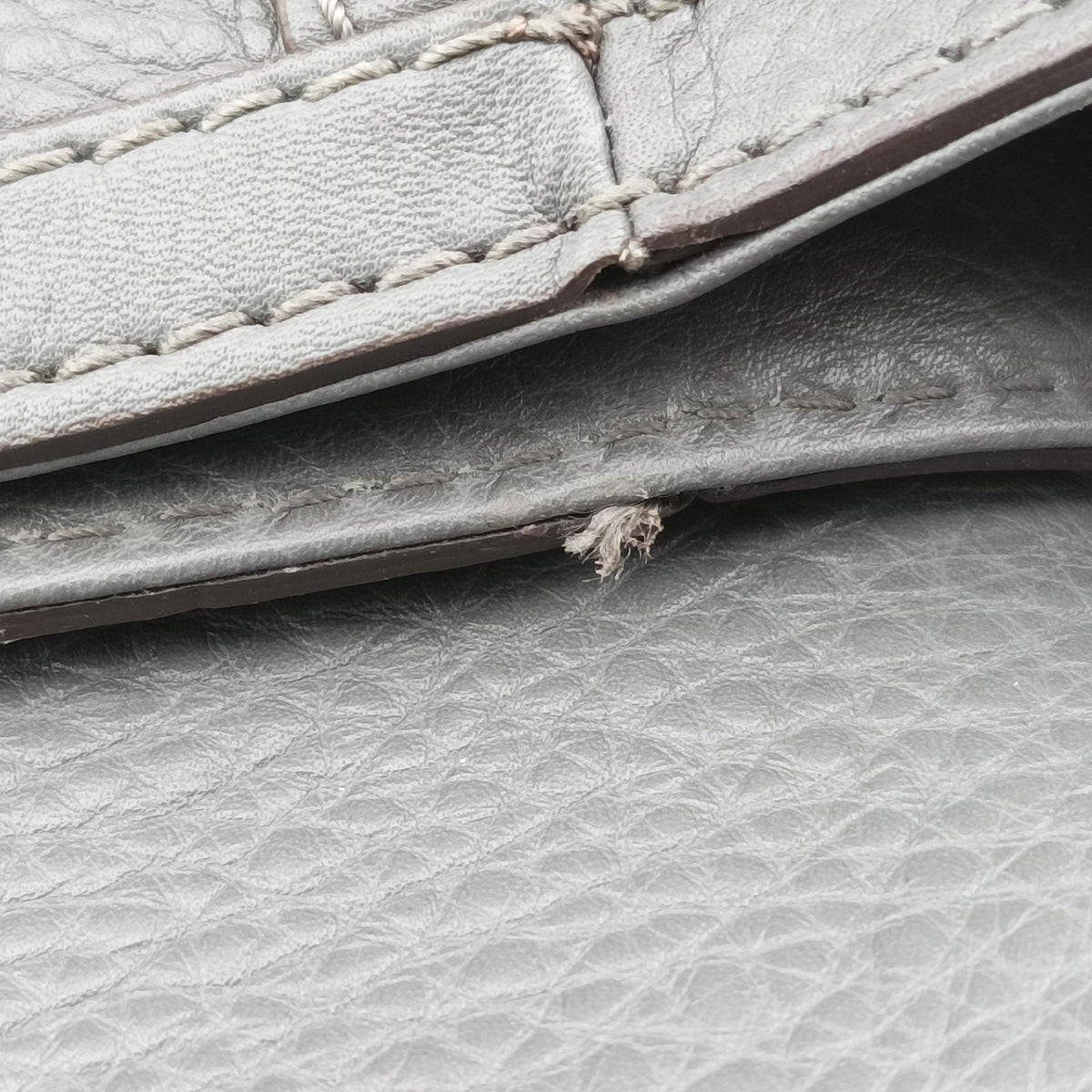 Pre-owned Gucci Bella Grey Leather 282301 shoulderbag | stylenewstar