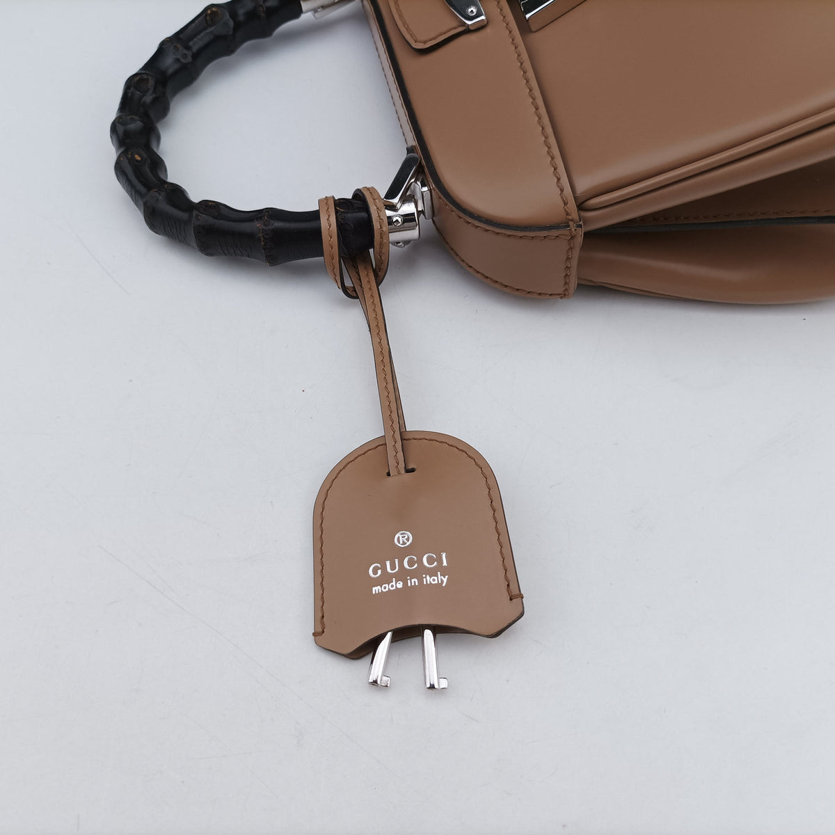 Pre-owned Gucci Bamboo Beige leather 353522 shoulderbag | stylenewstar