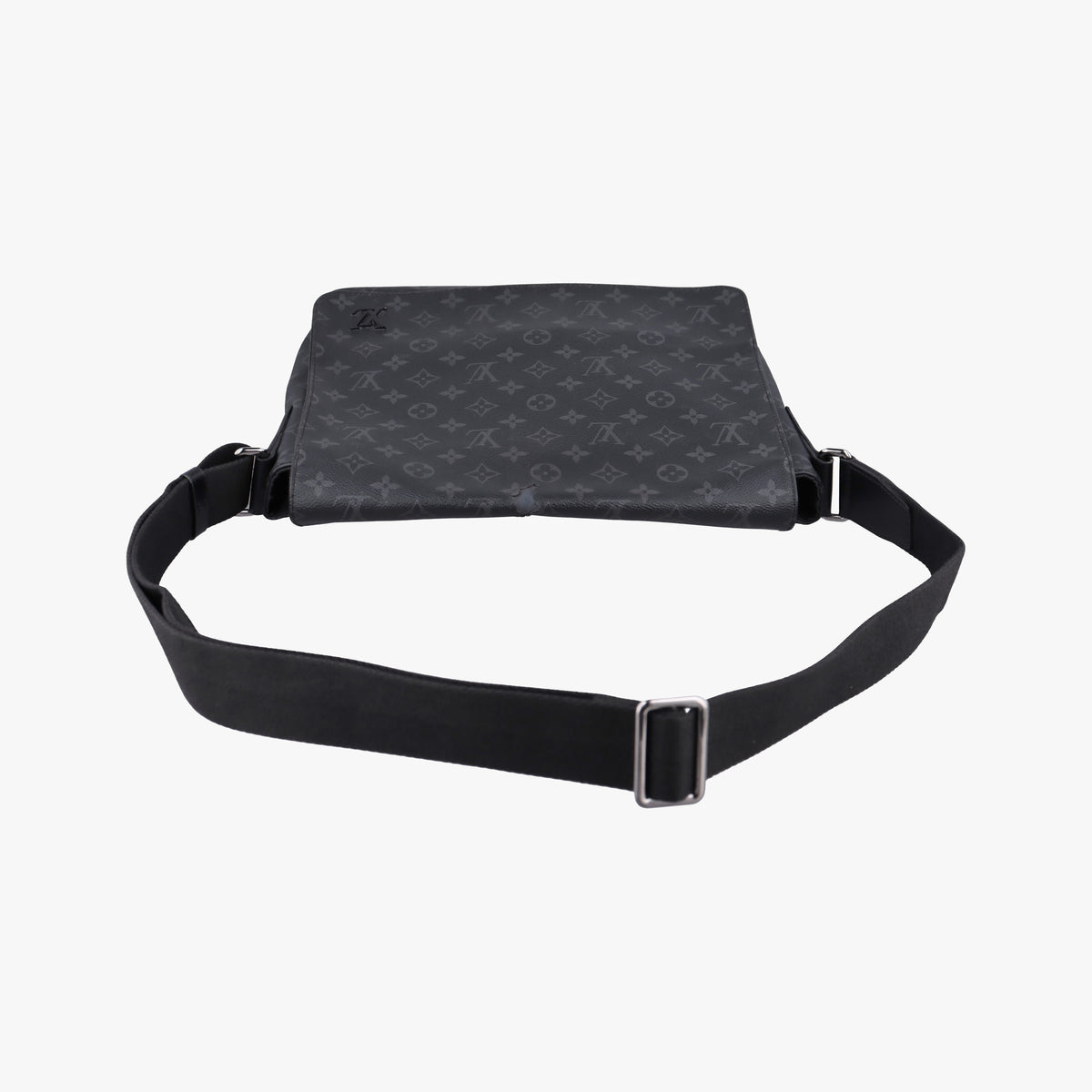 Pre-owned Louis Vuitton District MM Noir Monogram Eclipse M44001 crossbodybag | stylenewstar