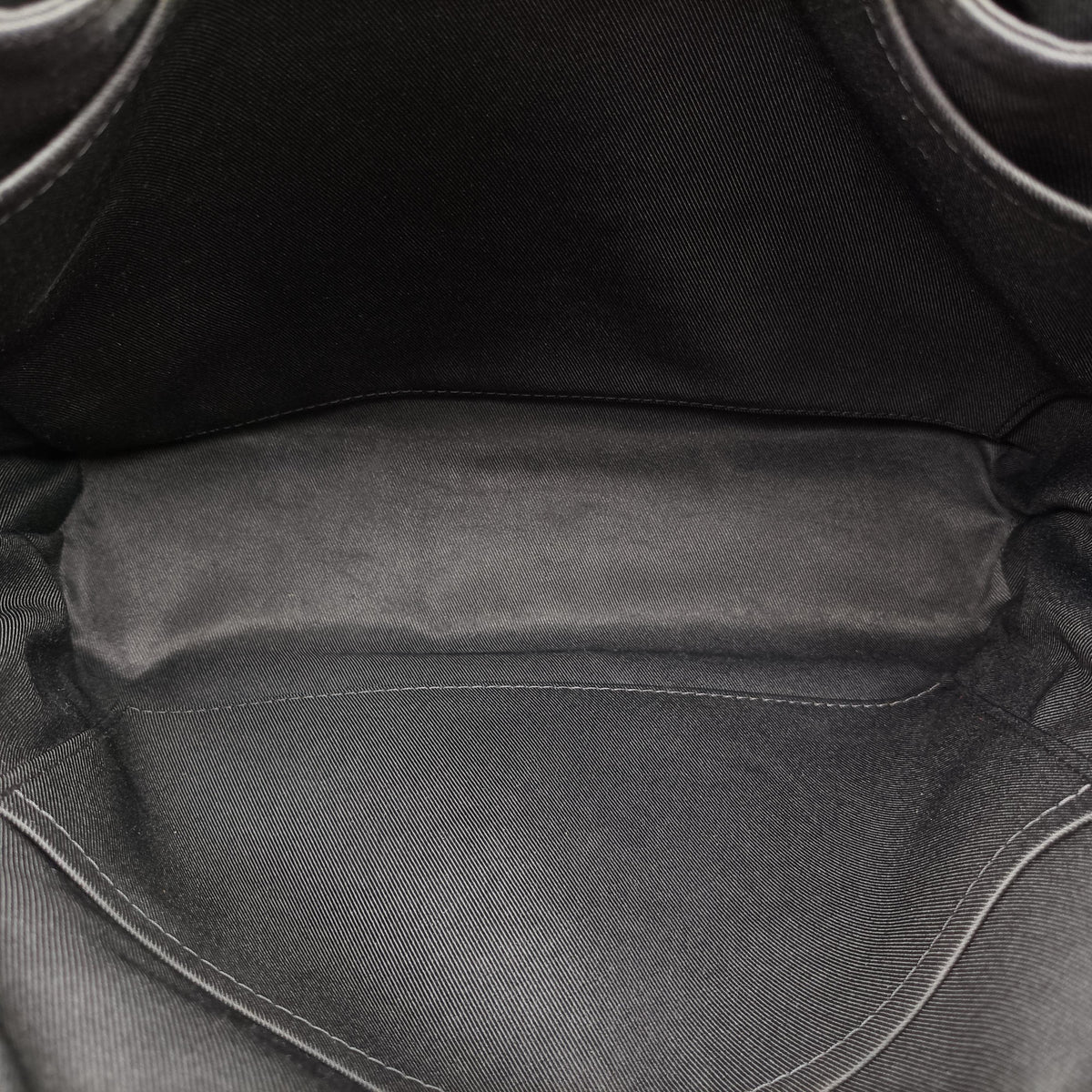 Pre-owned Louis Vuitton District MM Noir Monogram Eclipse M44001 crossbodybag | stylenewstar