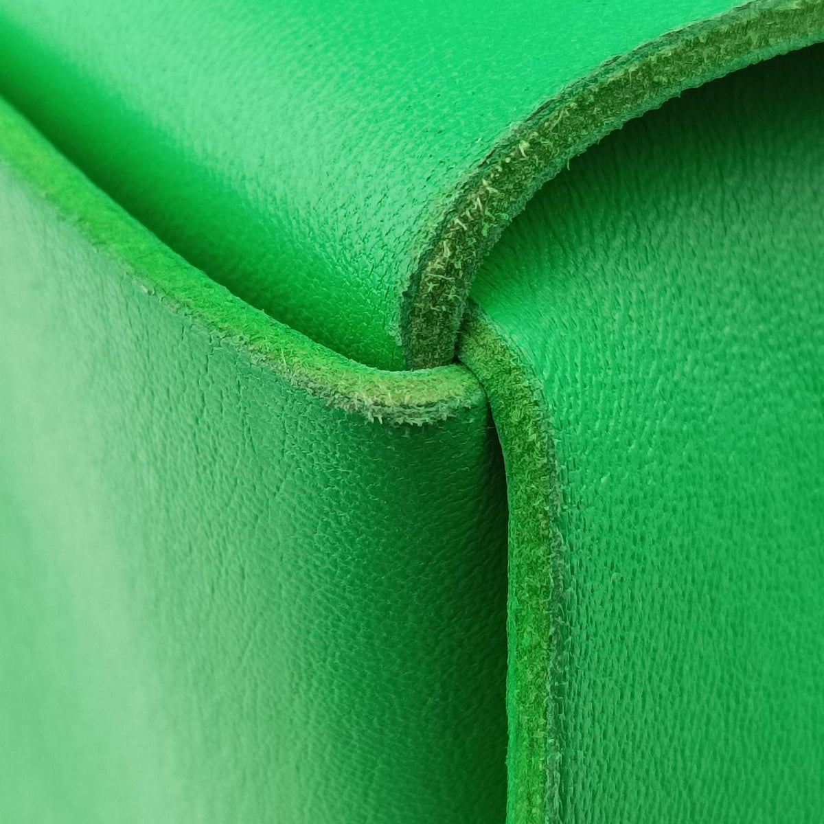 Vintage Bottega Veneta THE ARCO Tote Medium Green lambskin  handbag | stylenewstar