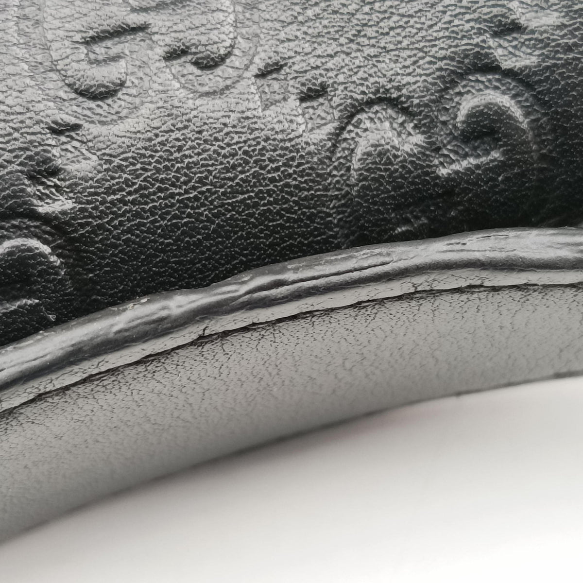 Pre-owned Gucci Emily Black Leather 295402 shoulderbag | stylenewstar