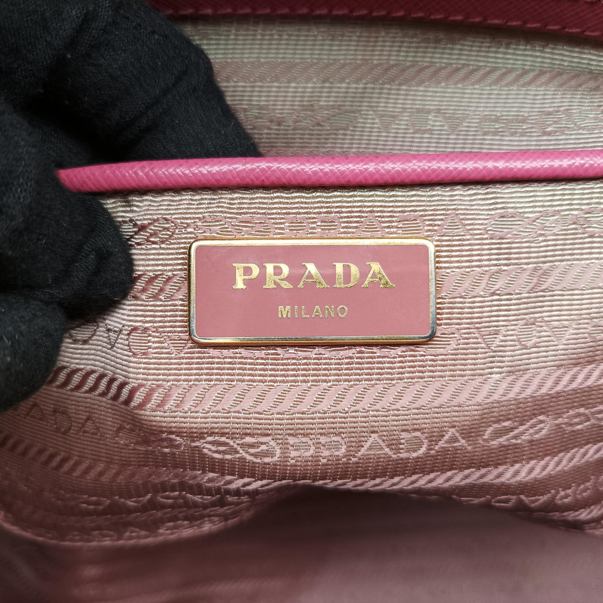 Vintage Prada Galleria Pink SAFFIANO Leather BN1874 handbag | stylenewstar