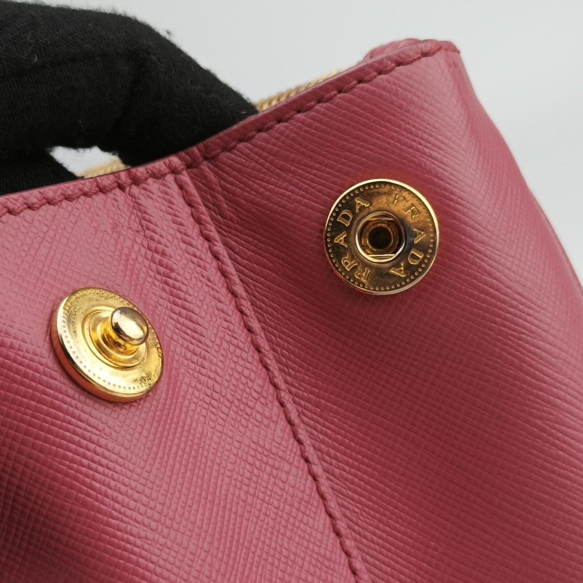 Vintage Prada Galleria Pink SAFFIANO Leather BN1874 handbag | stylenewstar