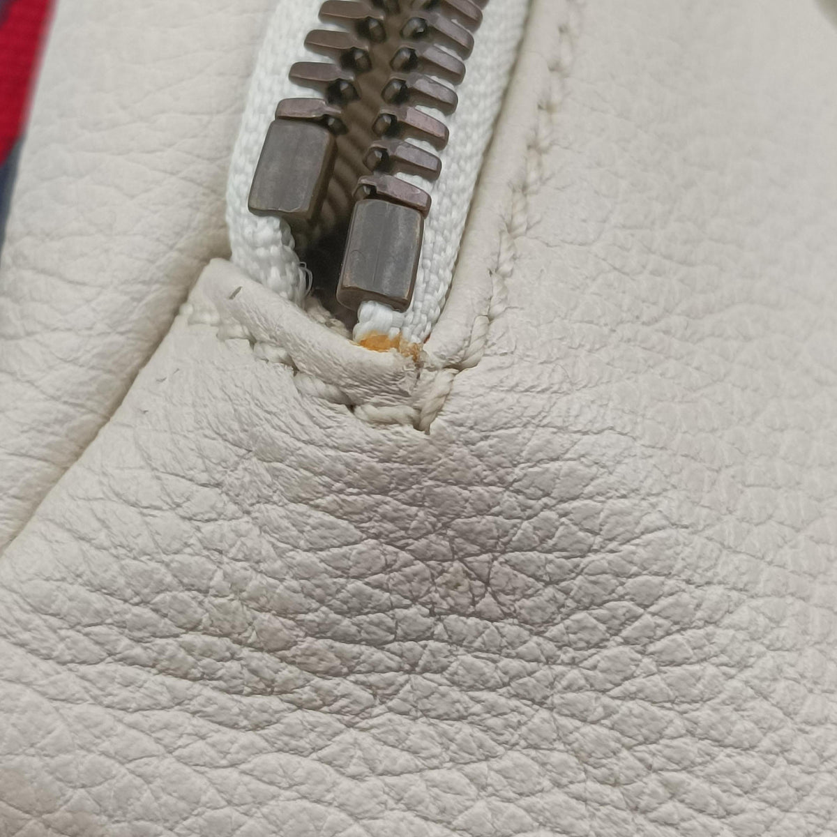 Pre-owned Gucci Print White Leather 527792 bum bag/waist bag | stylenewstar