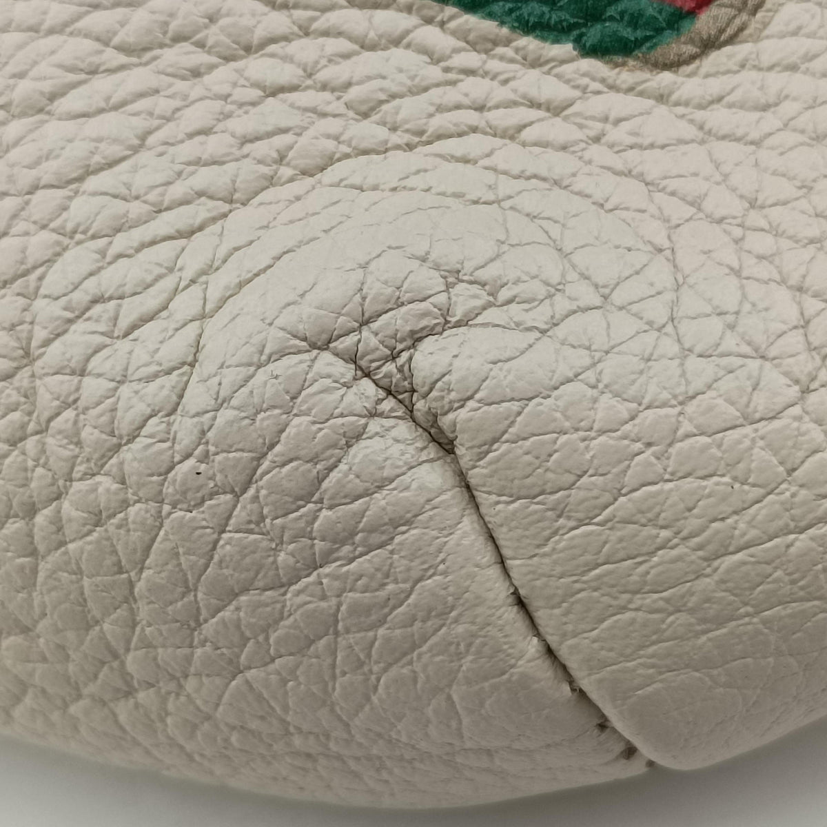 Pre-owned Gucci Print White Leather 527792 bum bag/waist bag | stylenewstar