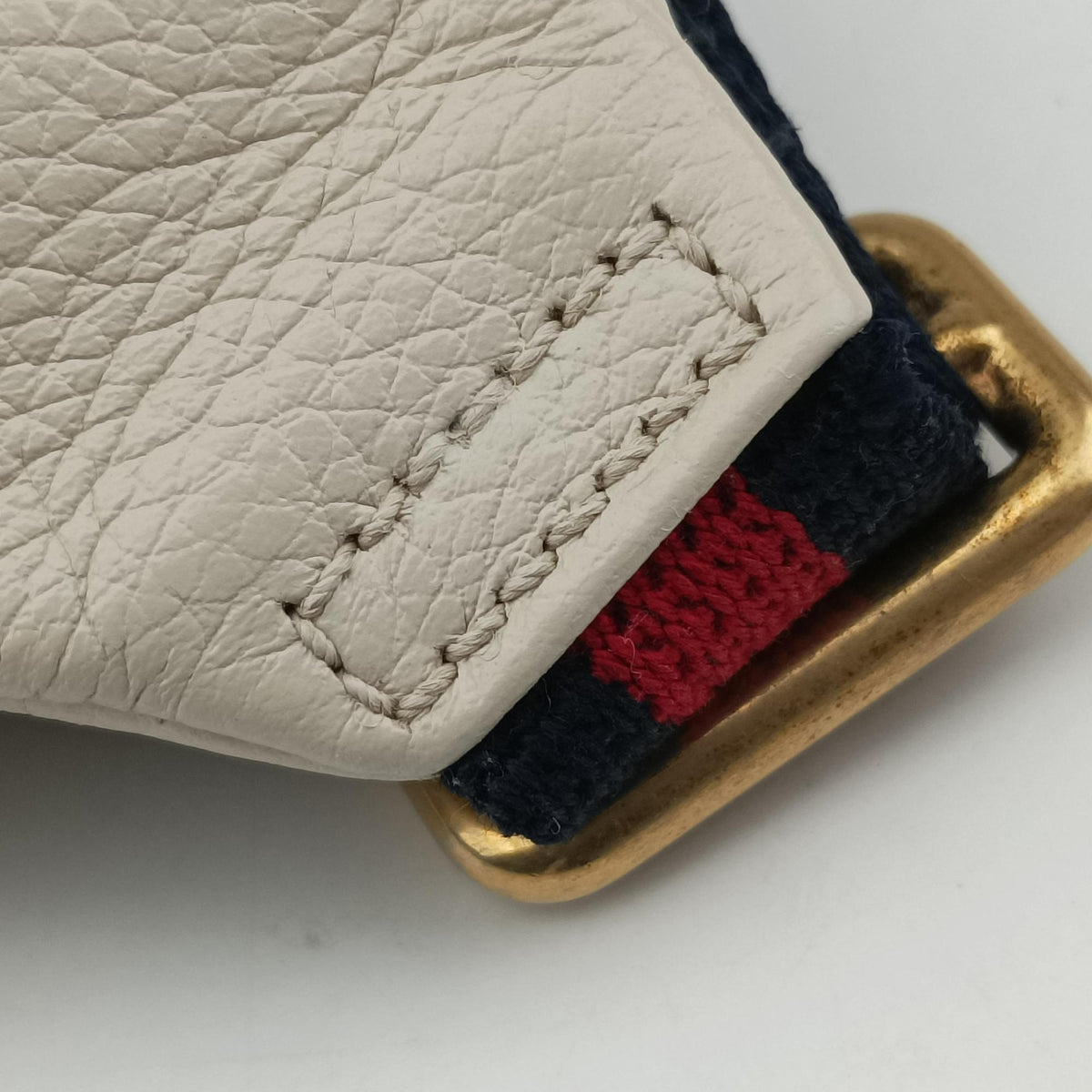 Pre-owned Gucci Print White Leather 527792 bum bag/waist bag | stylenewstar
