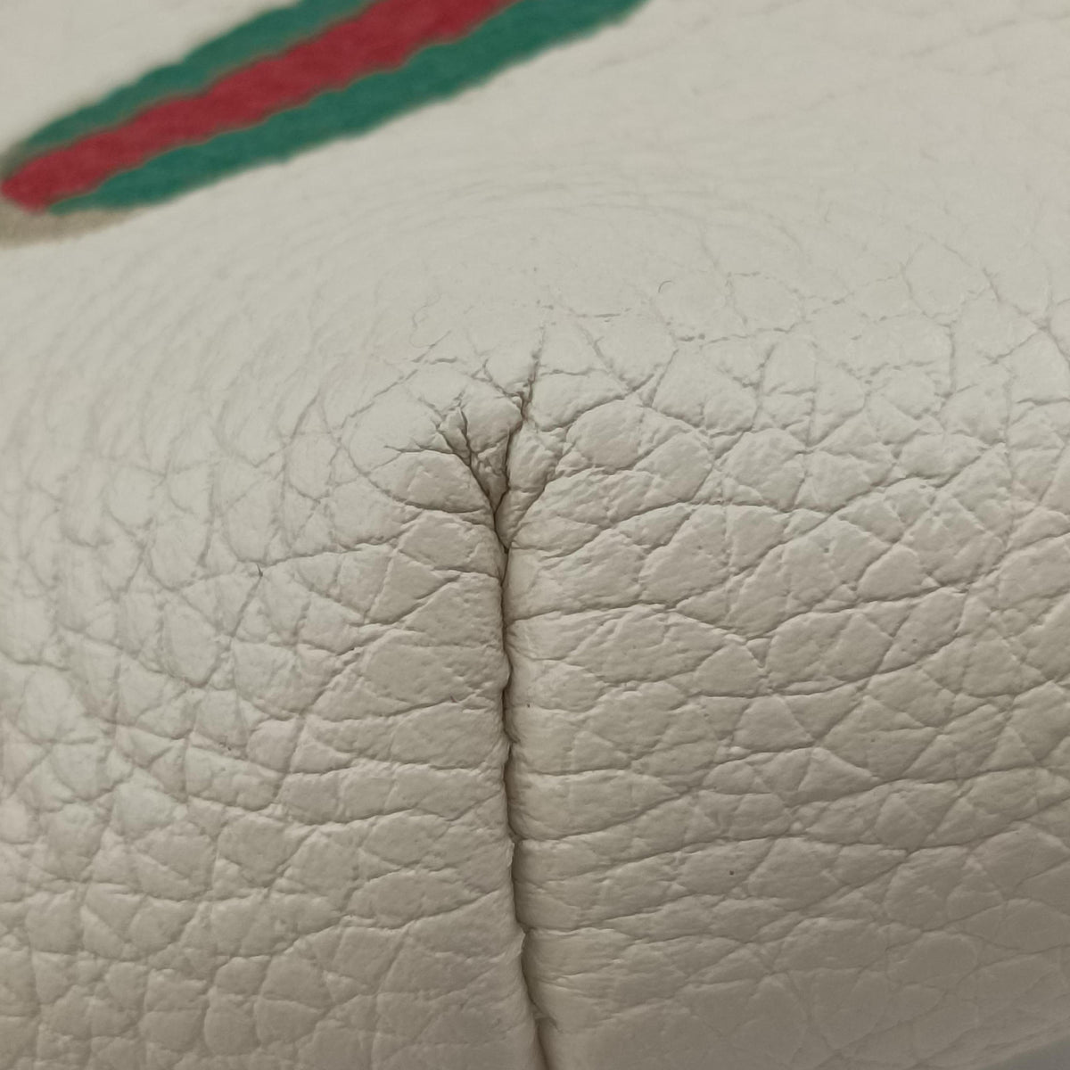 Pre-owned Gucci Print White Leather 527792 bum bag/waist bag | stylenewstar