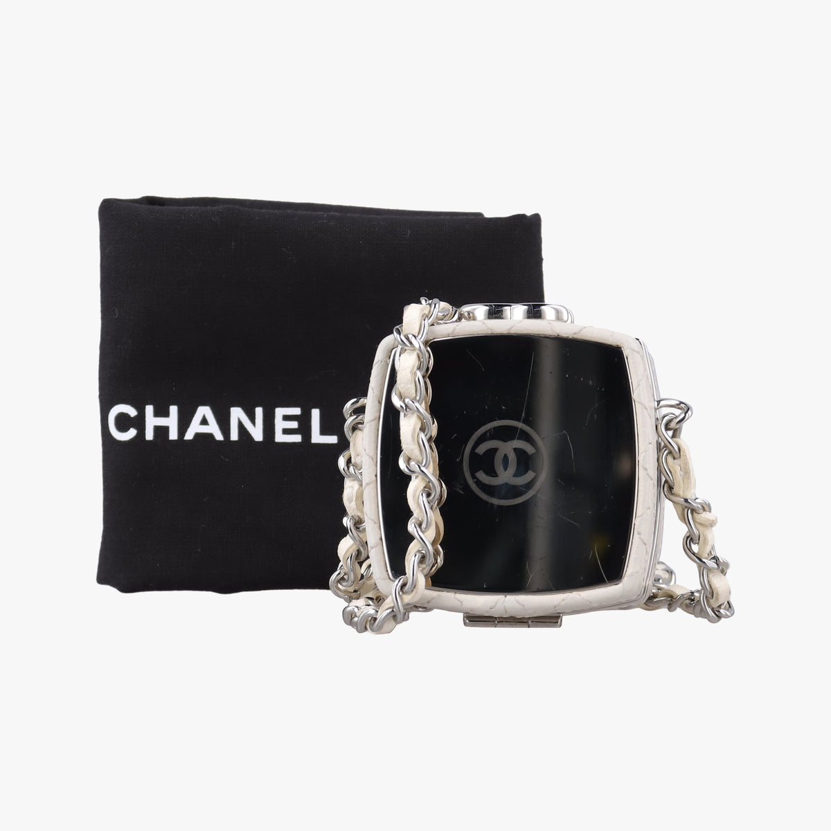 Pre-owned Chanel Make up box White Leather AP2425 shoulderbag | stylenewstar