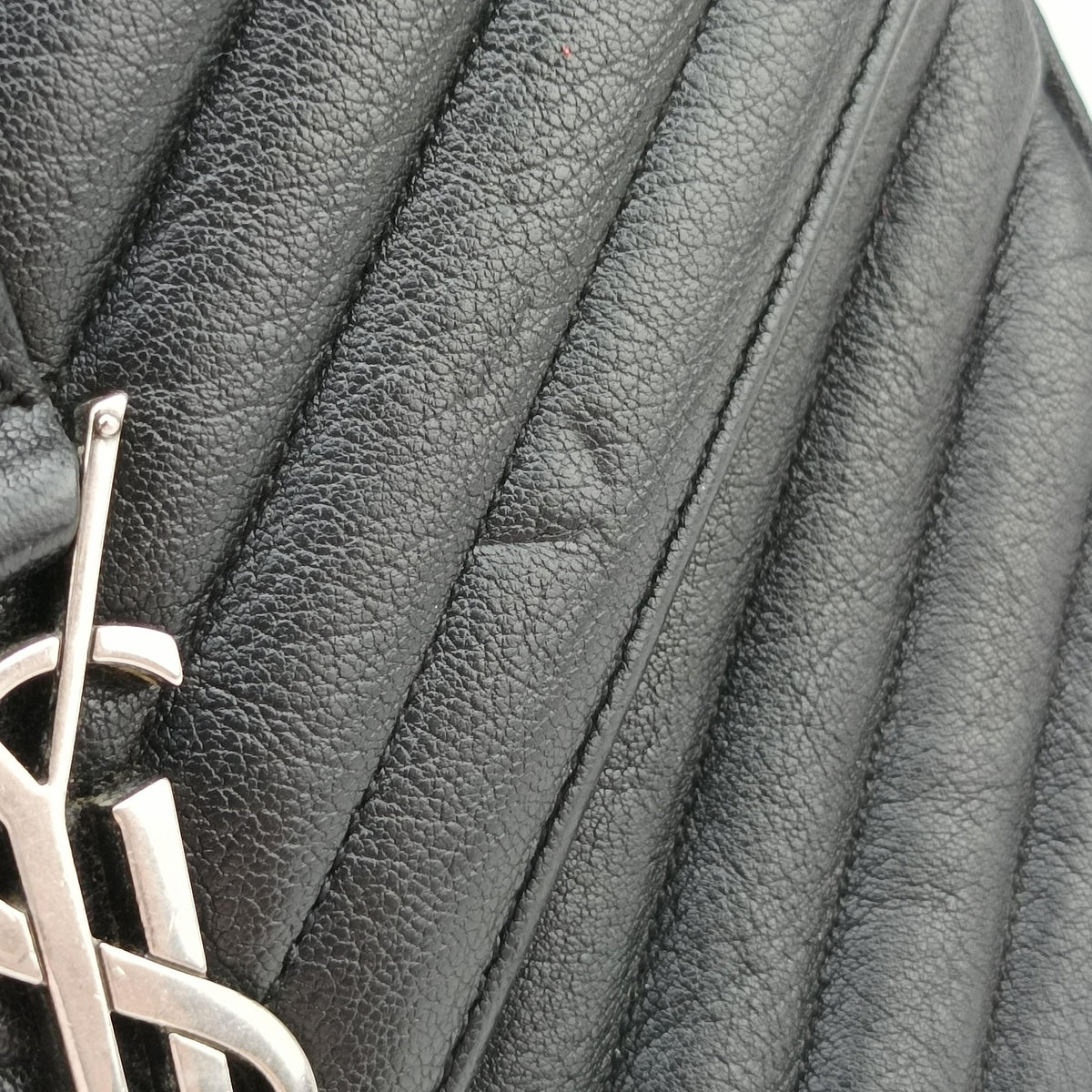 Pre-owned Yves Saint Laurent COLLEGE Black Leather 428056 shoulderbag | stylenewstar