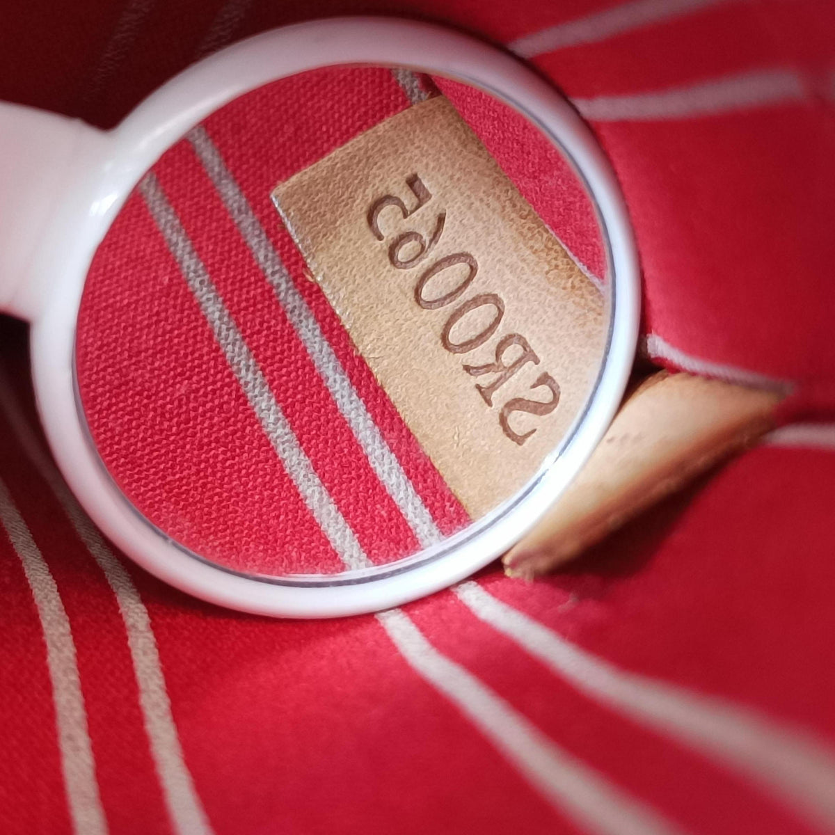 Secondhand Louis Vuitton Kaba MM Antigua Beige x Red Canvas M40035 handbag | stylenewstar