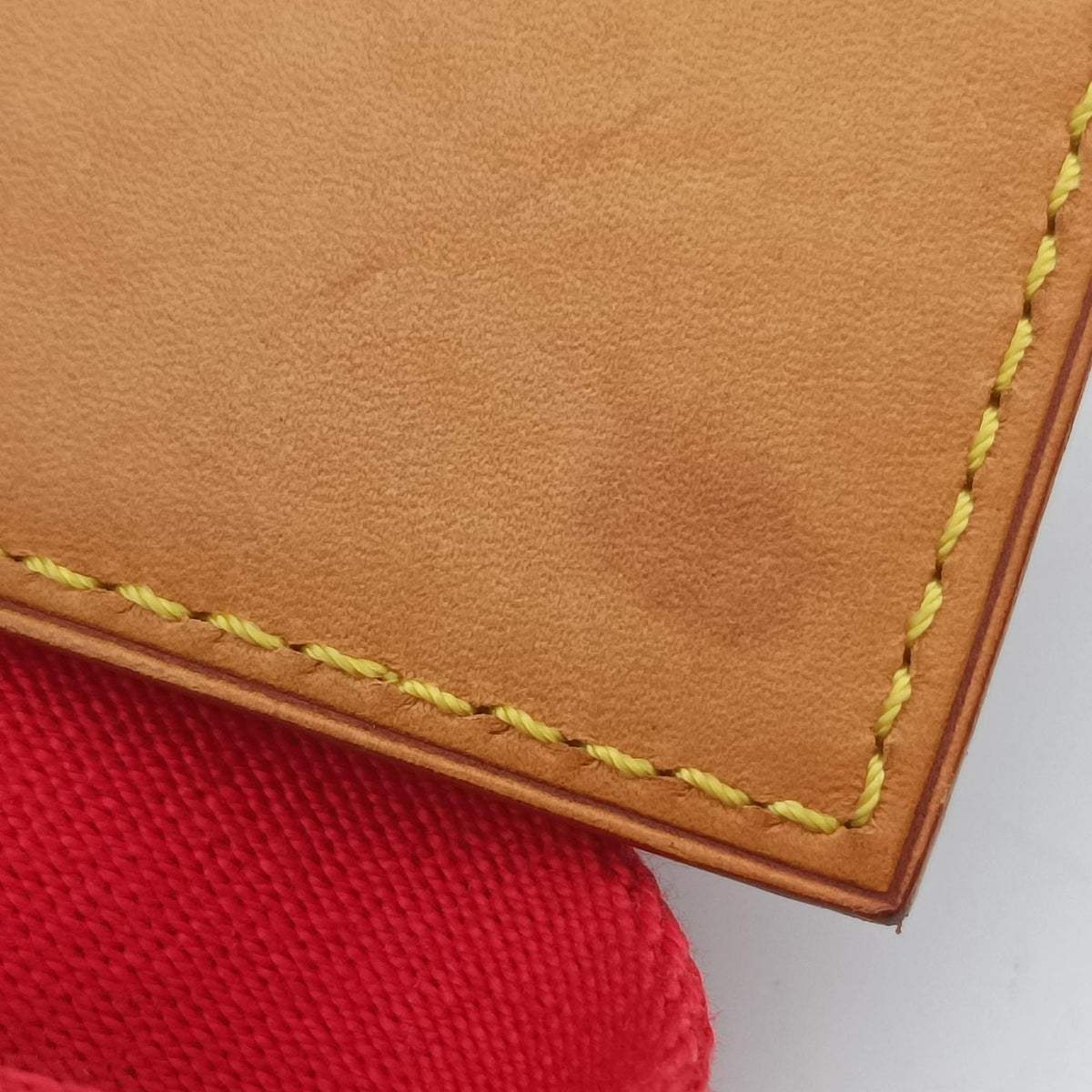 Secondhand Louis Vuitton Kaba MM Antigua Beige x Red Canvas M40035 handbag | stylenewstar