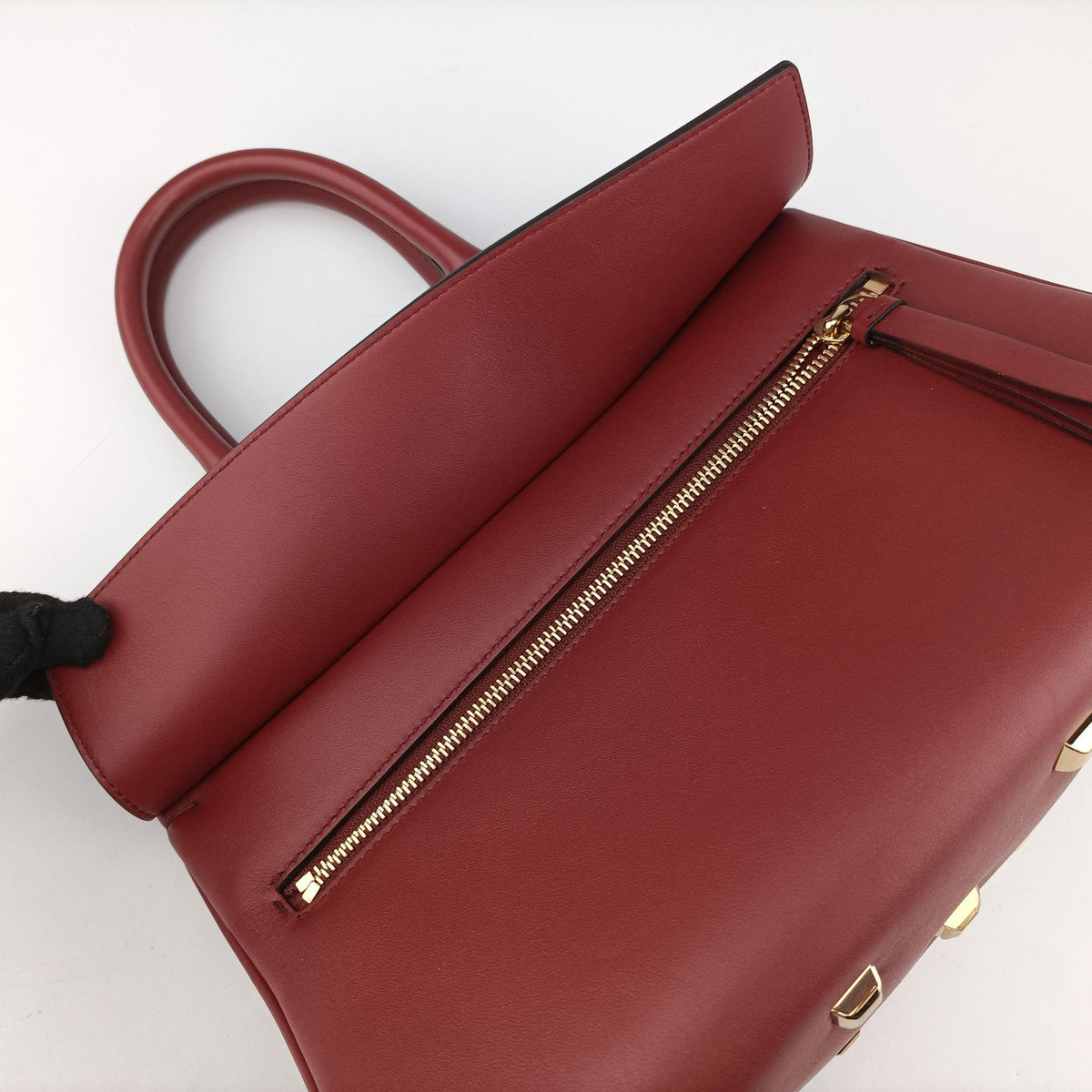Vintage Ferragamo Studio Red Leather 21H159 shoulderbag | stylenewstar