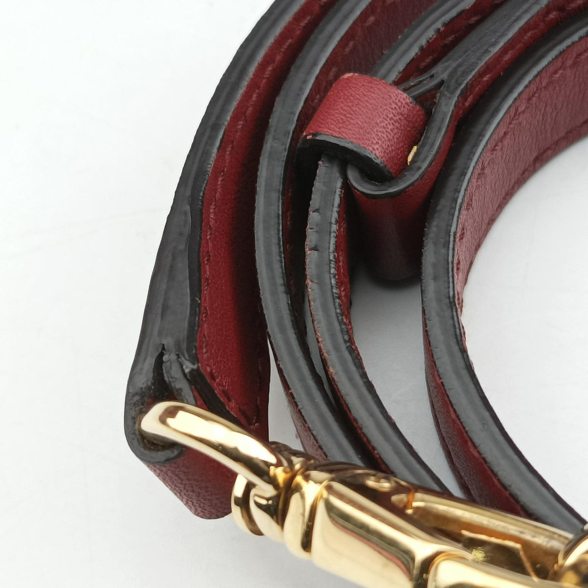 Vintage Ferragamo Studio Red Leather 21H159 shoulderbag | stylenewstar