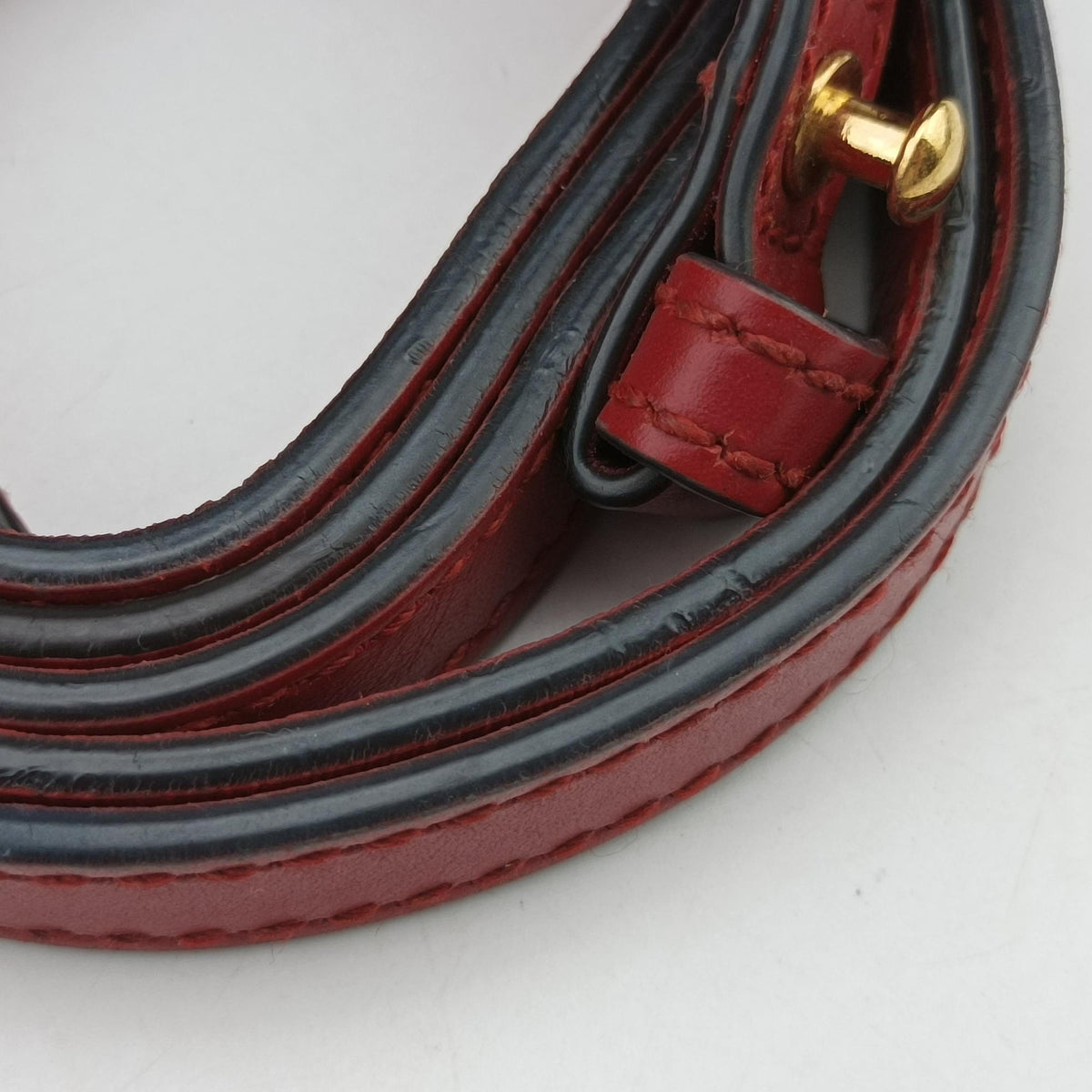 Pre-owned Gucci Sylvie Red Leather 431665 shoulderbag | stylenewstar