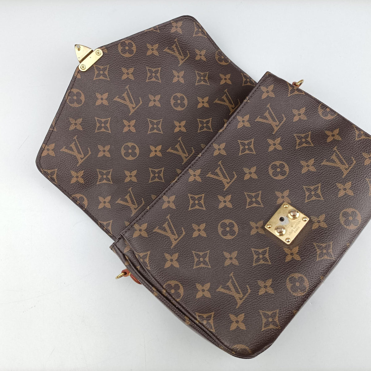 Secondhand Louis Vuitton Pochette Metis MM Brown Monogram Canvas M44875 shoulderbag | stylenewstar