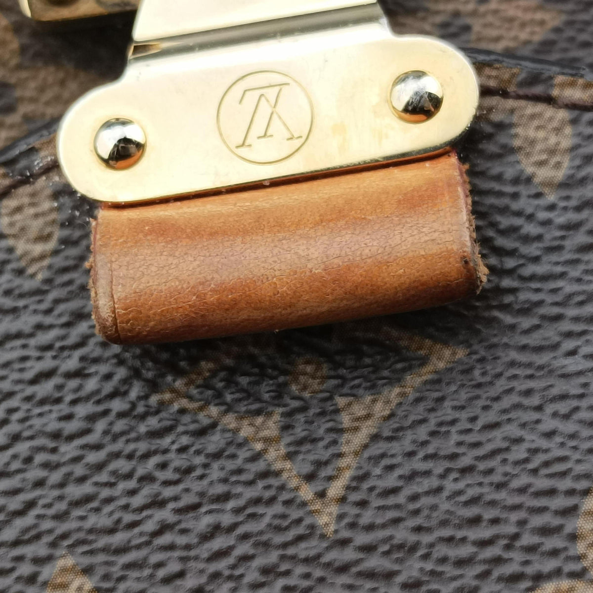 Secondhand Louis Vuitton Pochette Metis MM Brown Monogram Canvas M44875 shoulderbag | stylenewstar