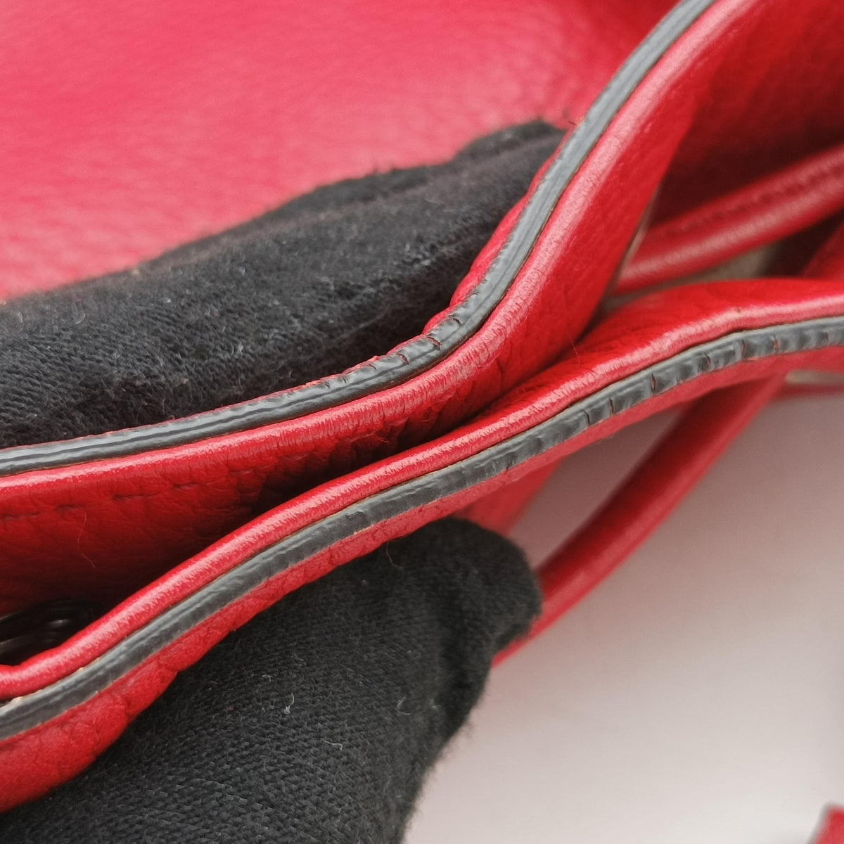 Pre-owned Gucci Soho Red Leather 368588 backpack/rucksack | stylenewstar
