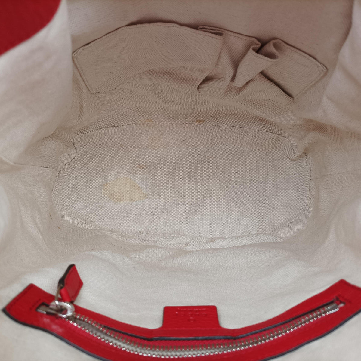 Pre-owned Gucci Soho Red Leather 368588 backpack/rucksack | stylenewstar