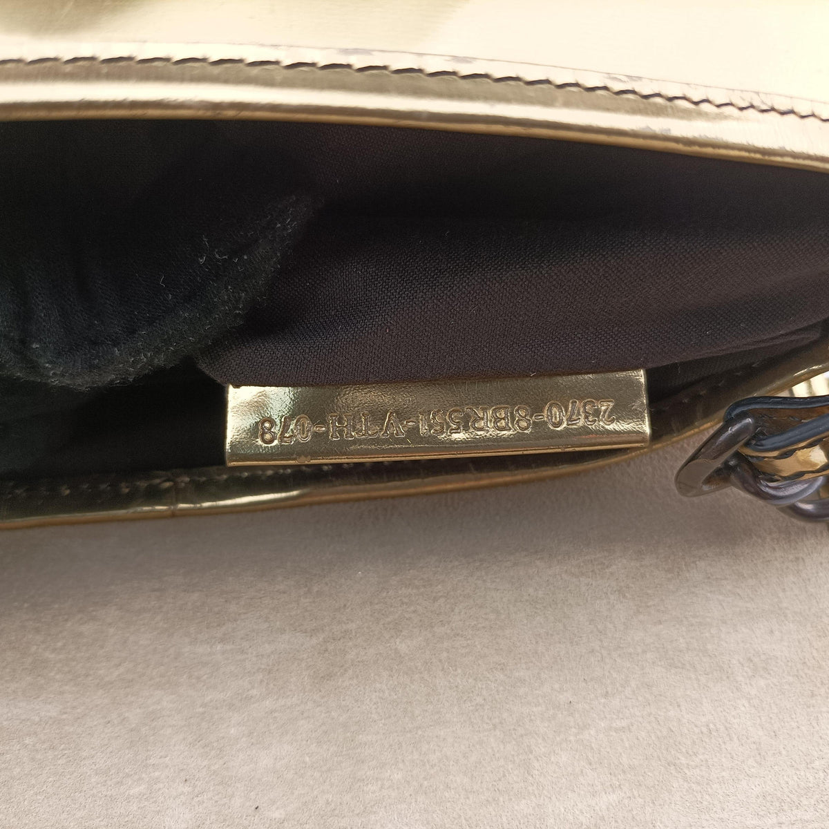 Pre-owned Fendi B bis Golden patent 8BR551 shoulderbag | stylenewstar