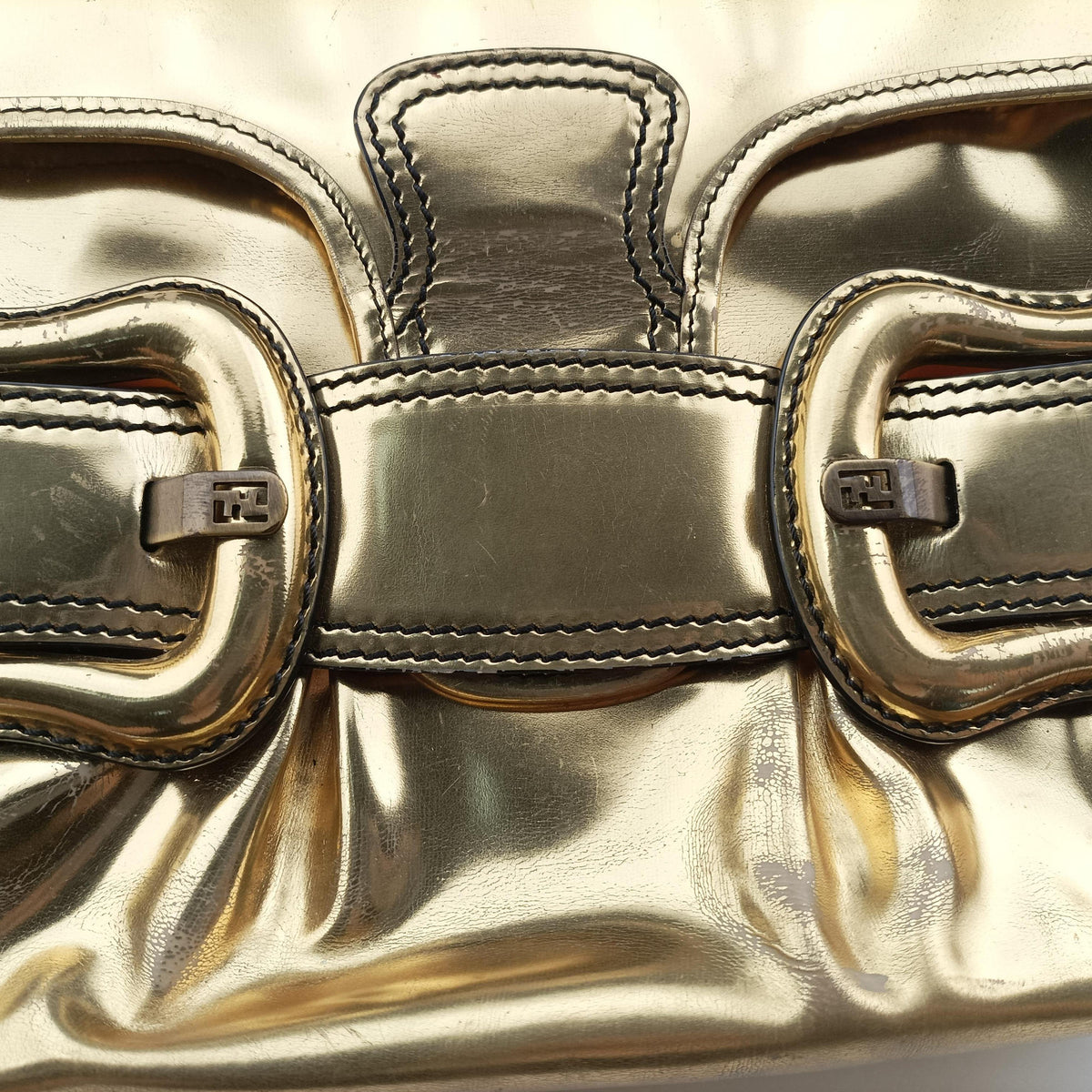 Pre-owned Fendi B bis Golden patent 8BR551 shoulderbag | stylenewstar