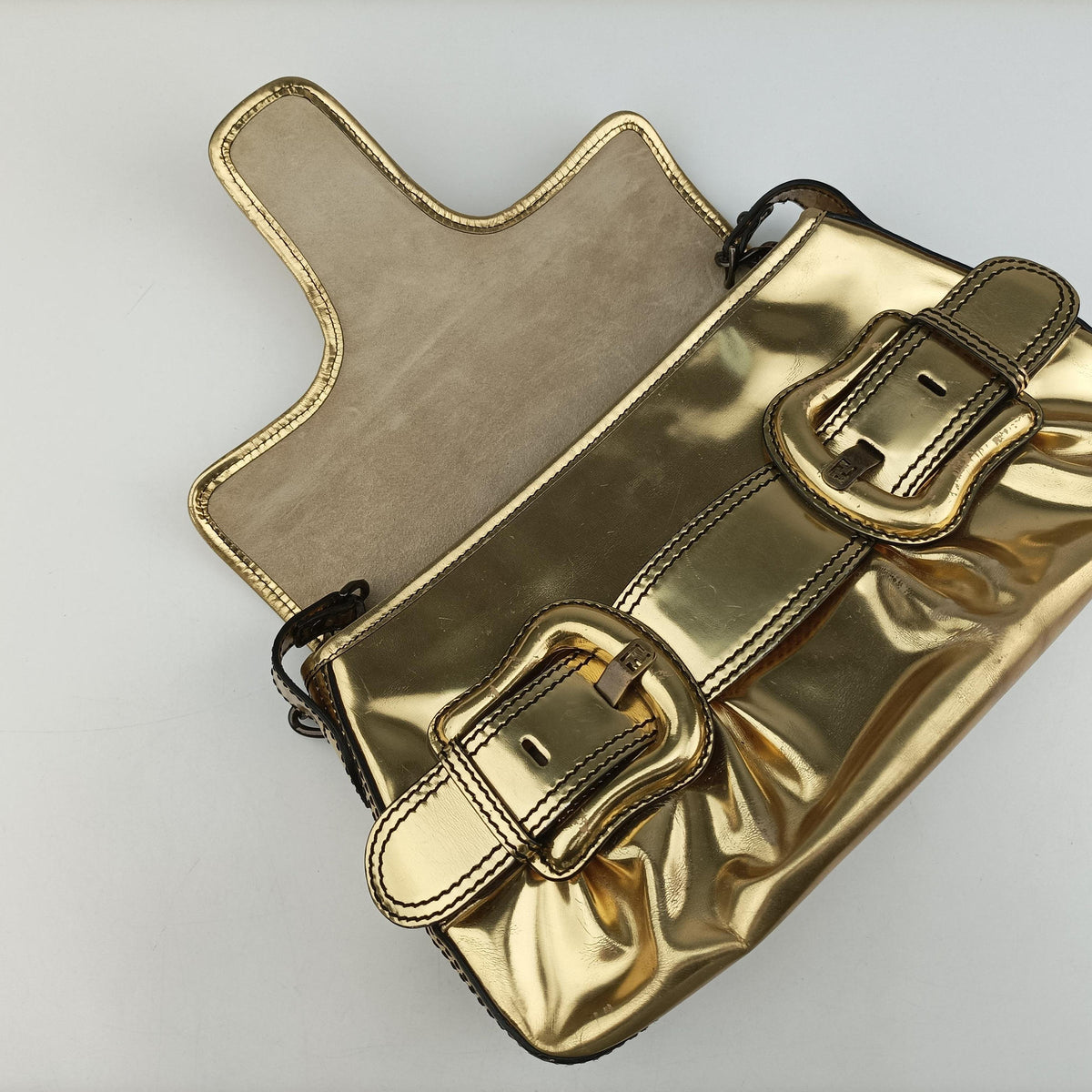 Pre-owned Fendi B bis Golden patent 8BR551 shoulderbag | stylenewstar