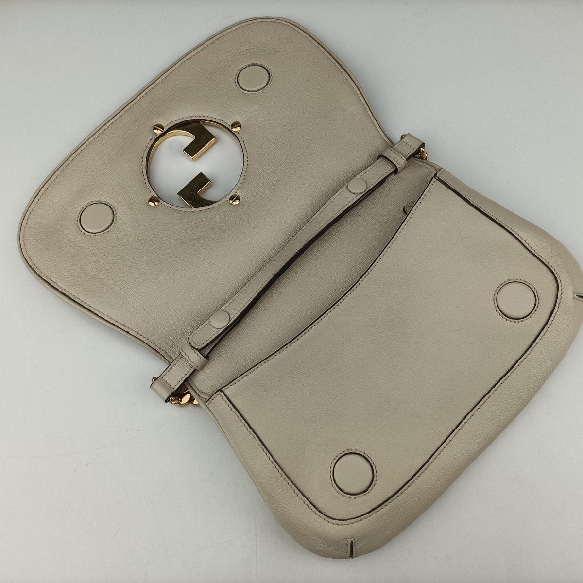 Pre-owned Gucci Blondie Chain White Leather 699268 shoulderbag | stylenewstar