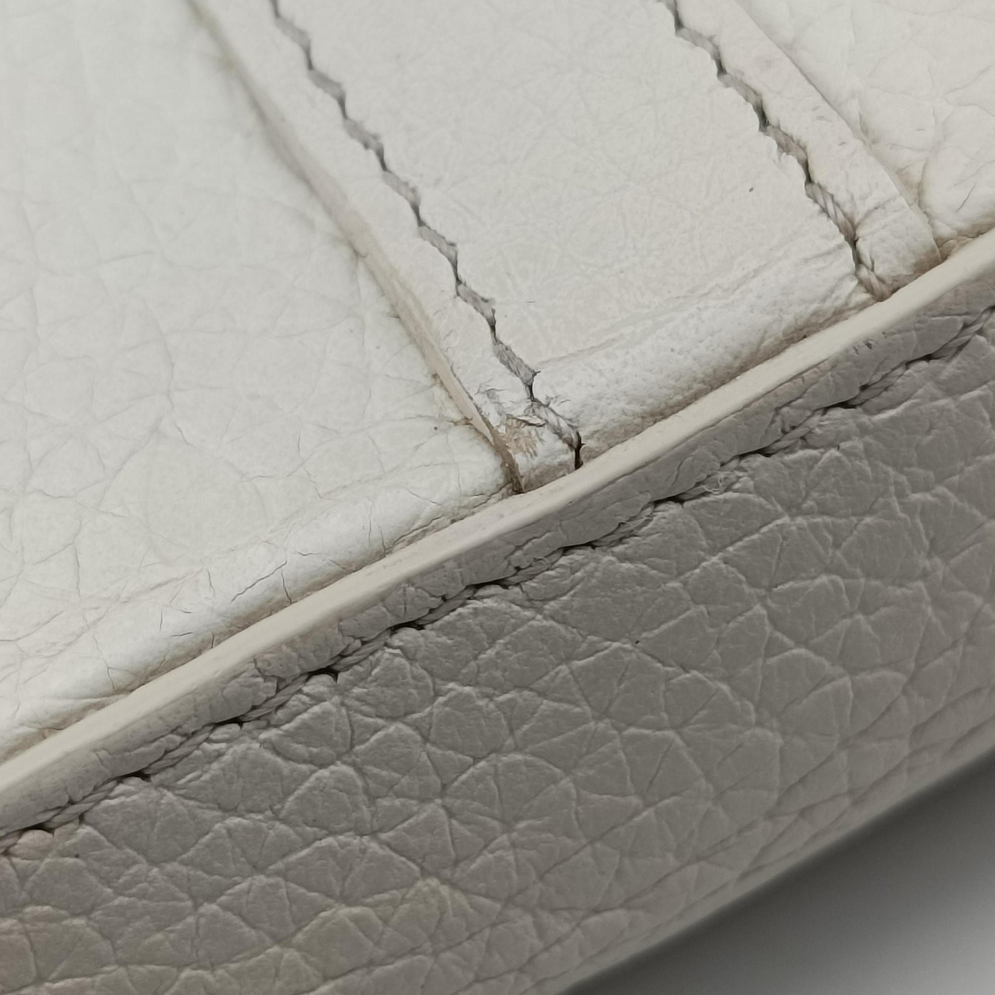 Pre-owned Louis Vuitton Soft Trunk LV Friends White x Multicolor Monogram Taurillon M80146 shoulderbag | stylenewstar